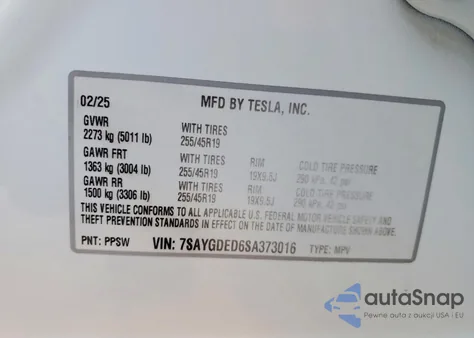 2025 Tesla Model Y from USA, damaged, VIN 7SAYGDED6SA373016